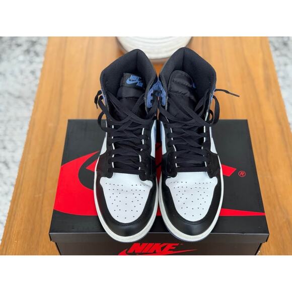 Air Jordan 1 Retro High OG Size 11 main image 9